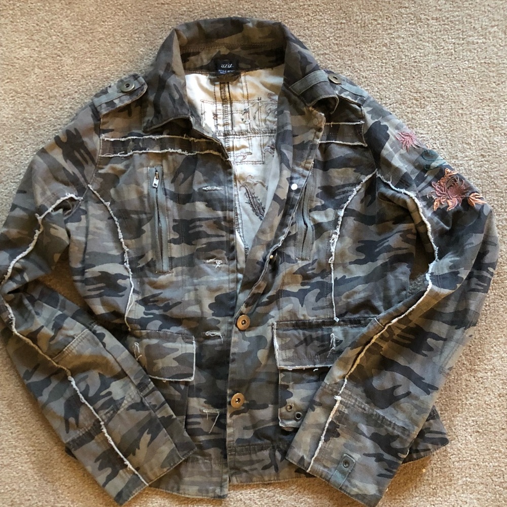 Women’s Aziz Cameo Jacket ( Camouflage Military )